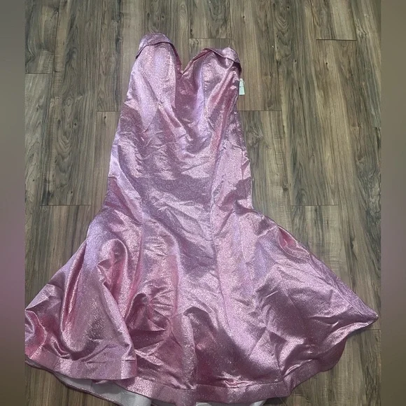 Mac Duggal 67230 Fabulouss Strapless Metallic Pink Strapless Mermaid Gown 18W - Picture 6 of 10